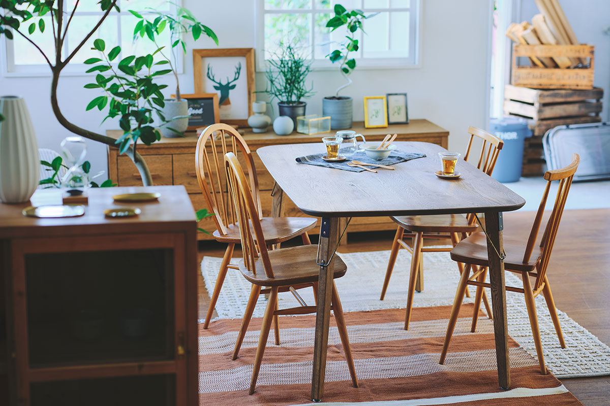 幅135cm] RADYダイニングテーブル(ブラス脚) | DOUBLEDAY ONLINE SHOP