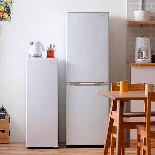 スリム冷凍庫 80L IUSN-8A-W アイリスオーヤマ 冷凍庫 ホワイト