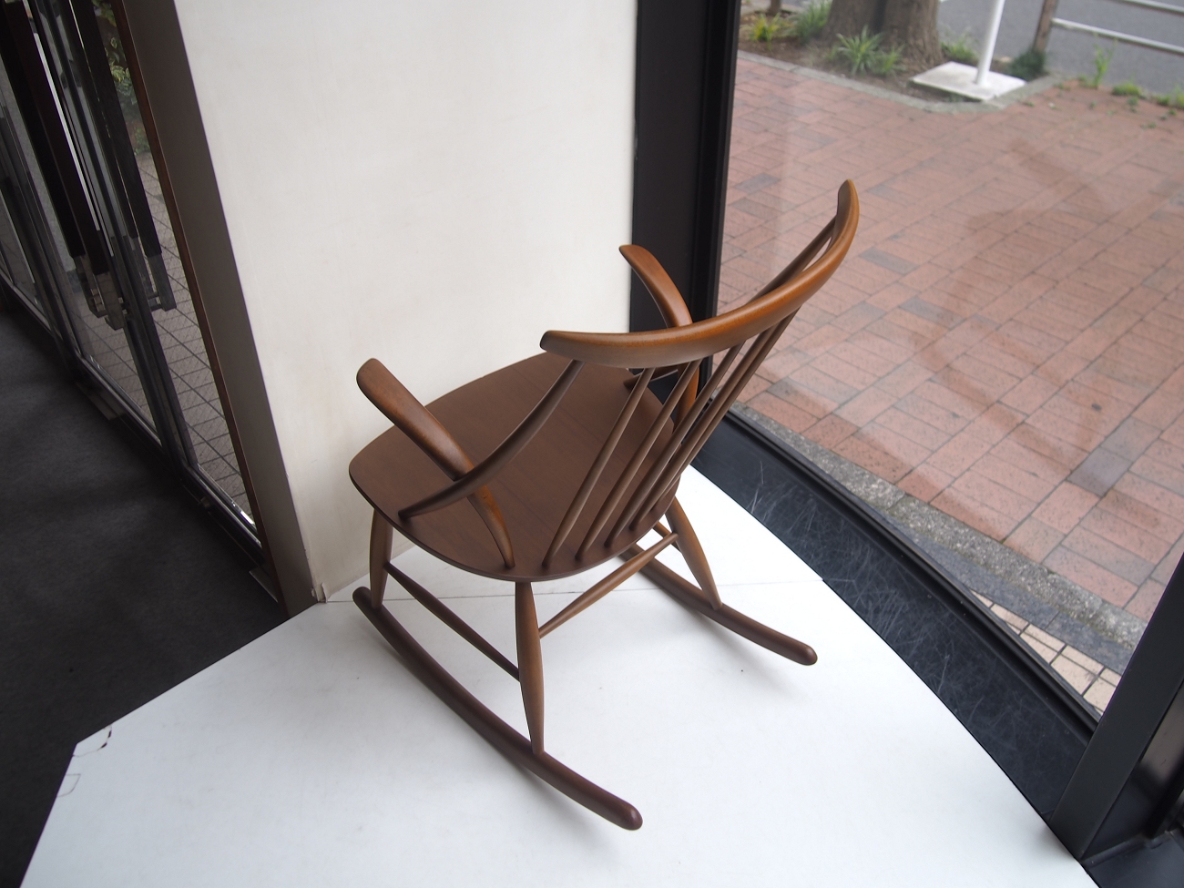Model IW3 Rocking chair / Illum Wikkelso « 過去販売商品