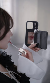 予約商品】キルティングミラーDDチャームiPhoneケース – Darich