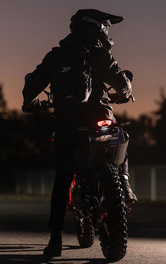 ダートフリーク / DIRTFREAK