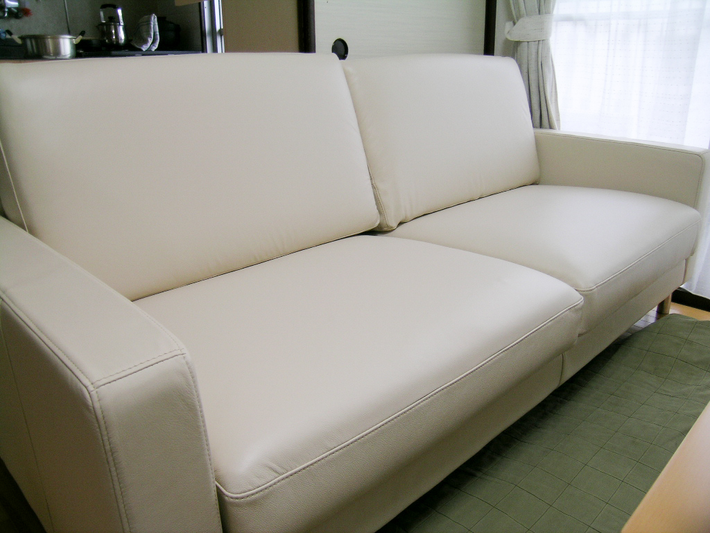 フクラ 高級なソファー2020年4月に75万円購入した フクラ高級な