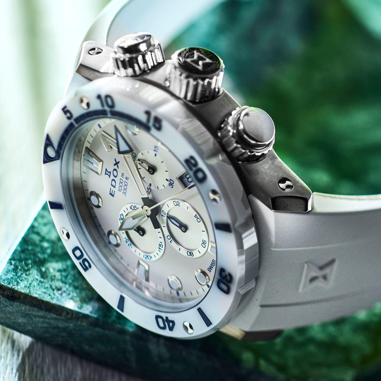 日本限定 オールホワイトモデル6月16日(金)に発売 | EDOX日本公式サイト