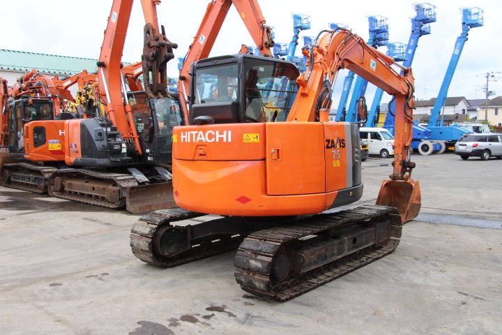 中古油圧ショベル 日立建機 ZX75US-3 配管機仕様 エルピダあおば