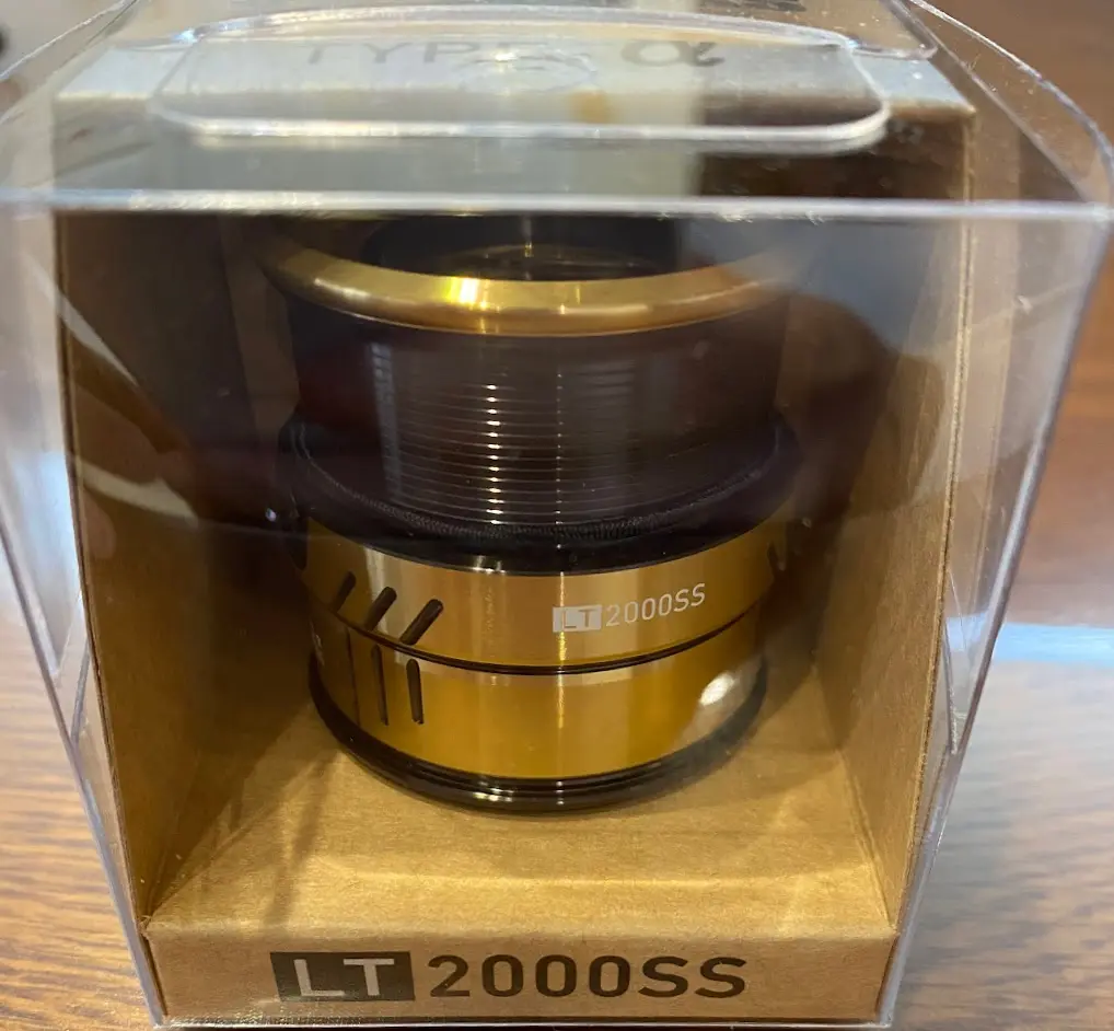 ダイワリールの替えスプール、SLP WORKS Type-αを21カルディアに装着し