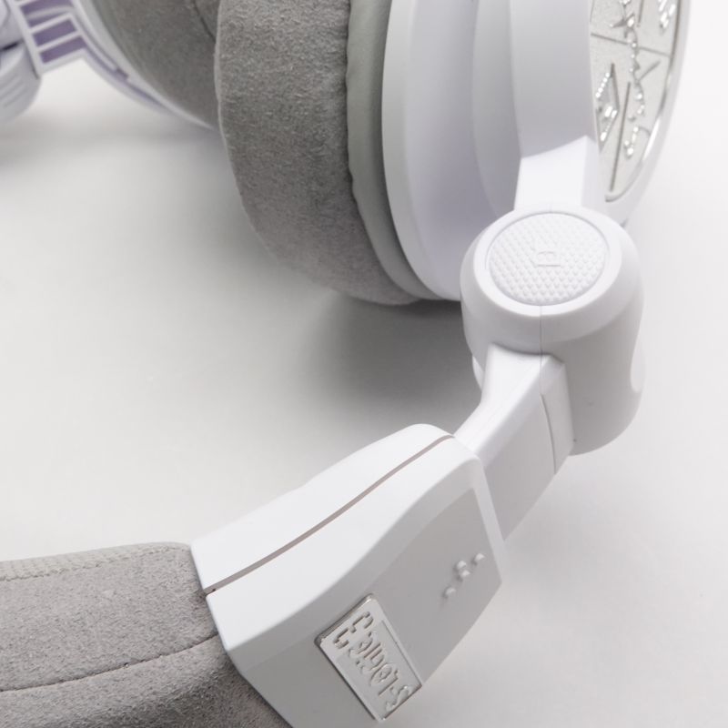 ULTRASONE Signature PURE WHITE [ULT-SIG-PURE-WHT] 中古