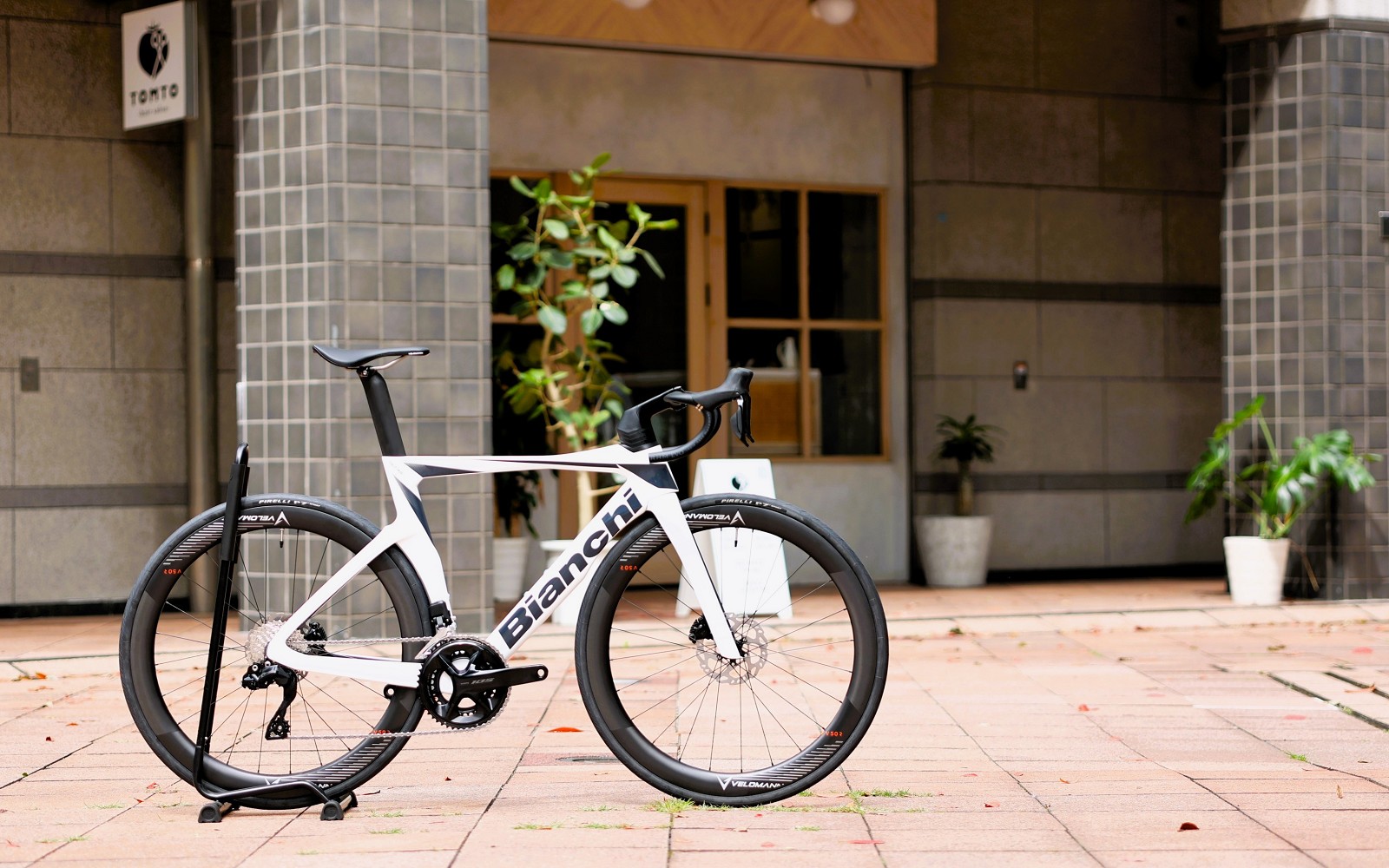 次世代のエアロロード】Oltre Comp 105 Di2 | 風魔横浜｜横浜市のMTB