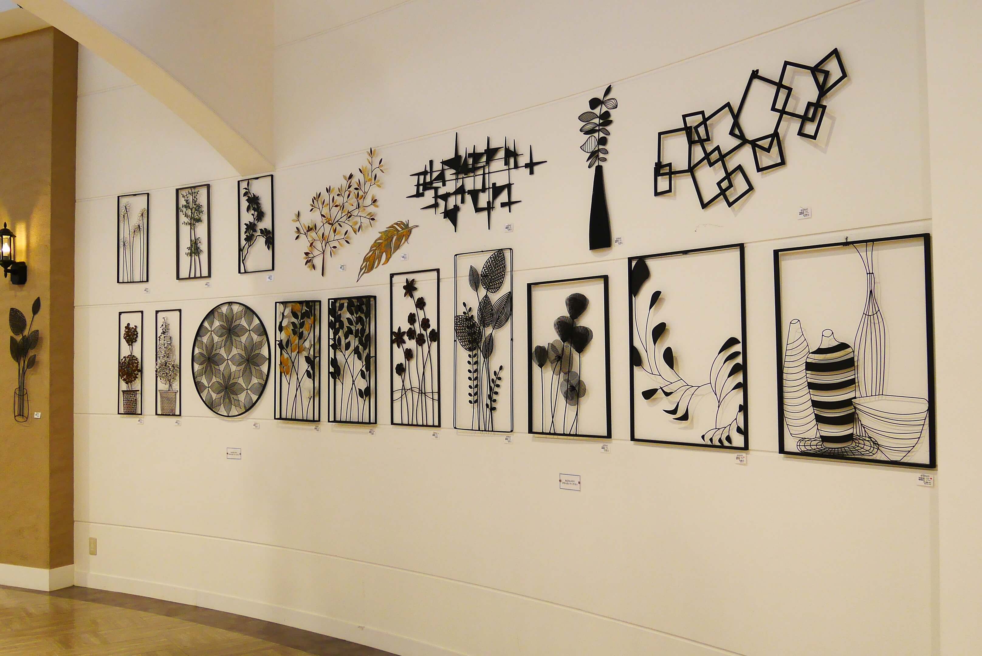 軽くて簡単にウォールデコ！アイアンアートパネル｜家具・インテリアの