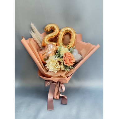 成人式や記念日のお祝いのプレゼントに！手に持つタイプのバルーン