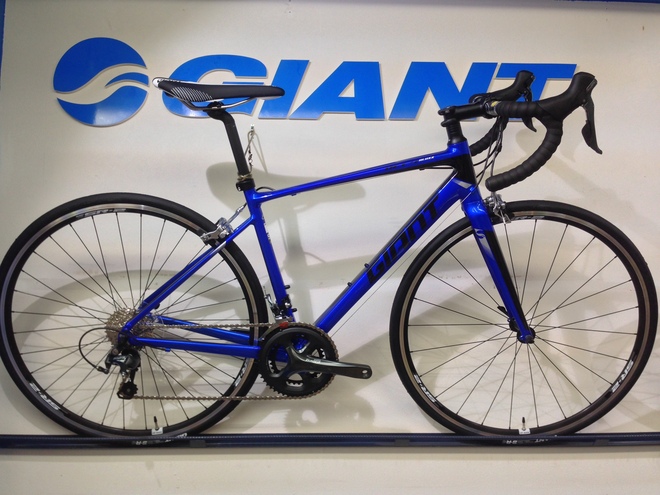 GIANT DEFY2 2016モデル入荷!! | コンズサイクルのスタッフブログ