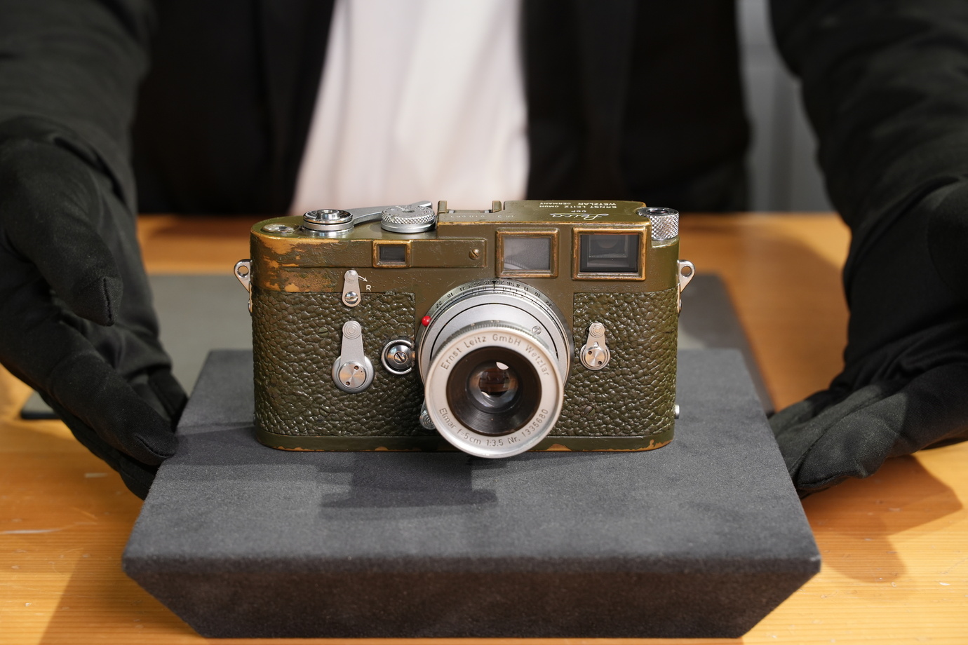 新宿 北村写真機店のカウンターで、お薦めライカを味わい尽くす｜Vol