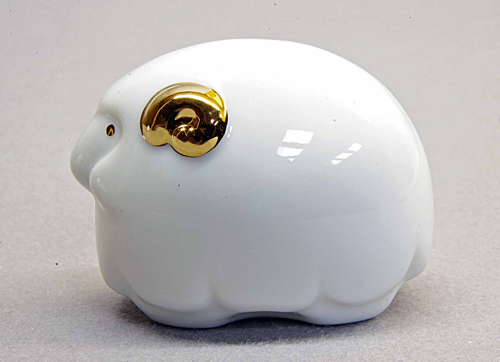 干支未（ひつじ）置物 No201（金）田中彌オリジナル 陶磁製