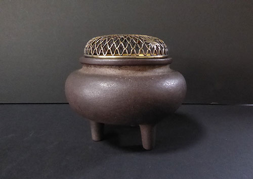 黒瀬宗世 鉄打出し 香炉 山口丹金 純銀火屋 ＜共箱＞ | 【骨董品買取