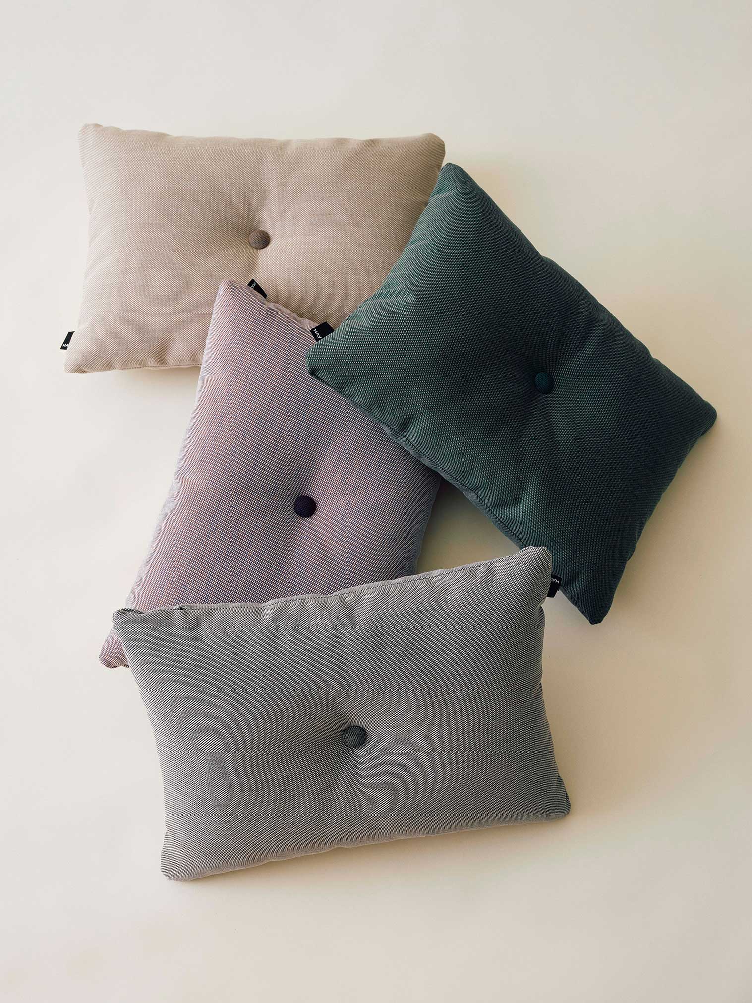 DOT CUSHION STEELCUT TRIO / 60 x 45 - クッション | 【公式】HAY