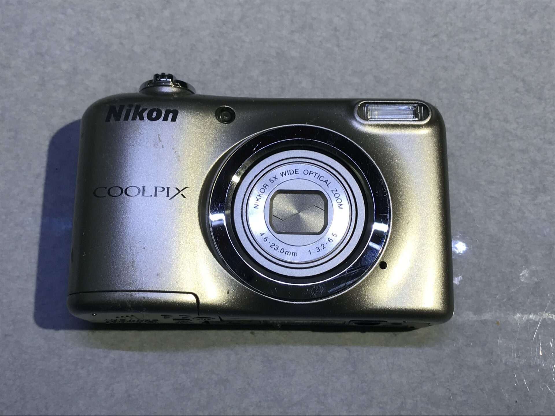 Nikonデジカメ COOLPIX A10分解 | にしきの理科準備室