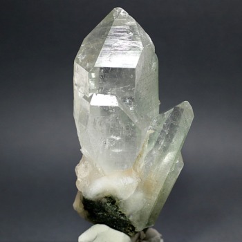 インド/マニハール産ヒマラヤ水晶クラスター（未加工原石、群晶
