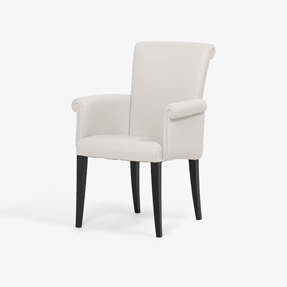 PoltronaFrau（ポルトローナ・フラウ）ダイニングチェア「ヴィットリア