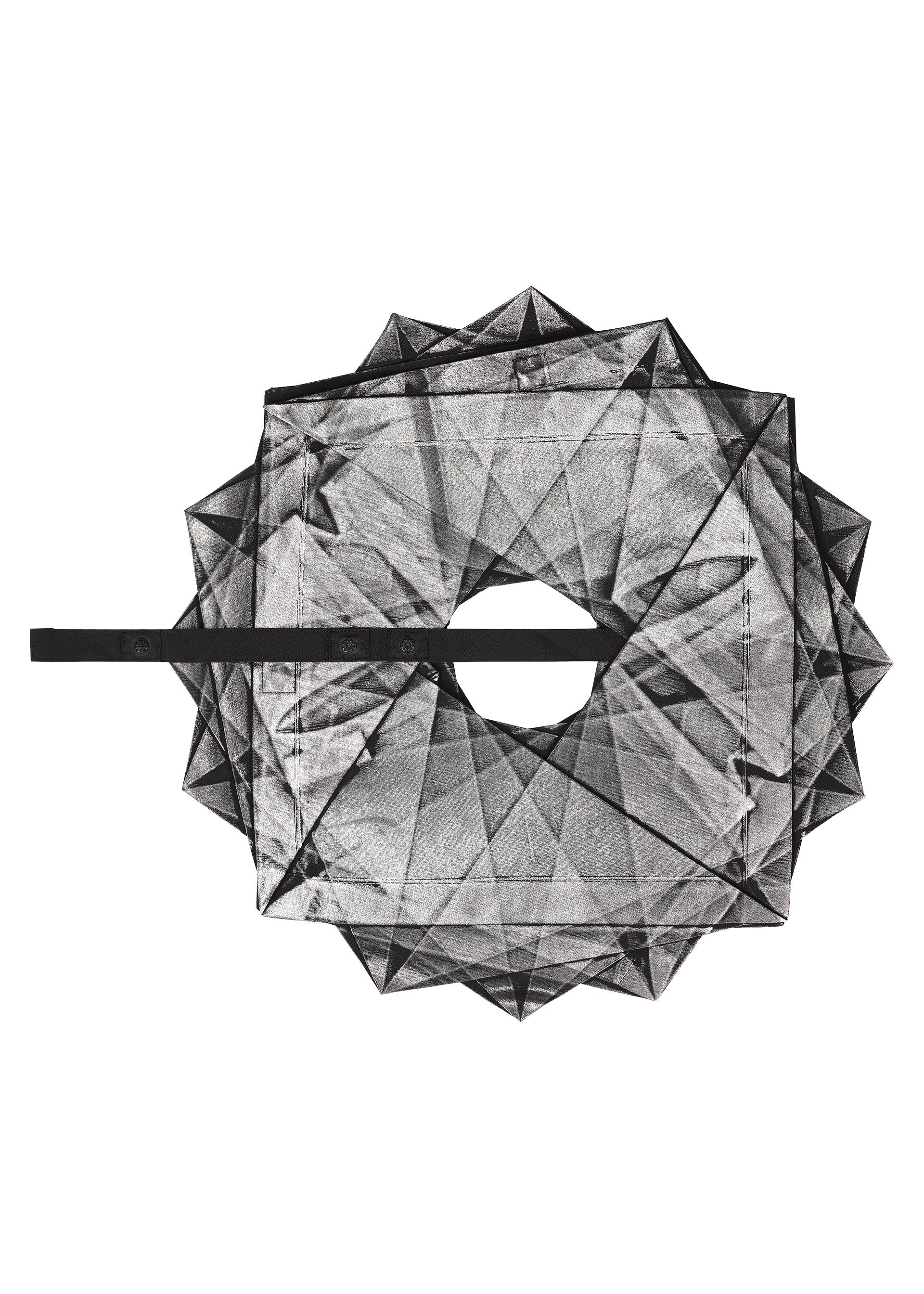 132 5. STANDARD – isseymiyake.com