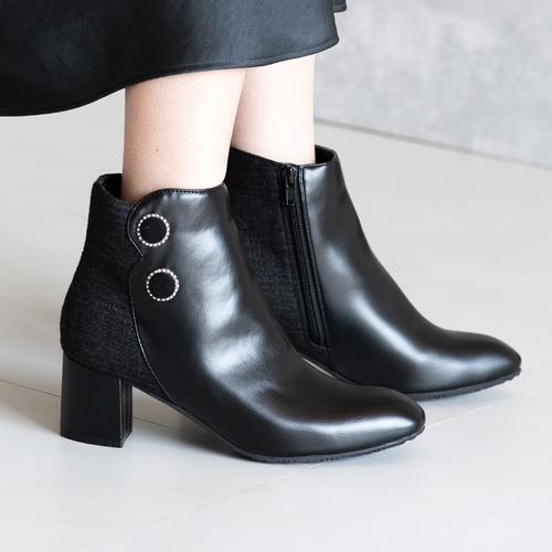 パールトリミングダブルボタンショートブーツ(S ブラックスエード