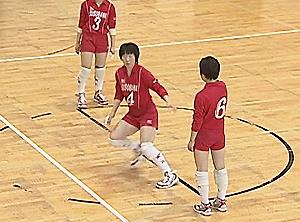 第4巻 総合的練習ドリル1～準備・体力づくり・サーブ編～ 岡田監督(裾
