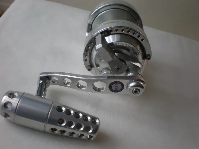 アルテクノスゴリラ 12LBCCMチューンド シルバー【ウルトラダイニーマ