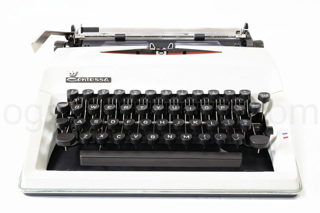 中古タイプライター専門店の尾河商会