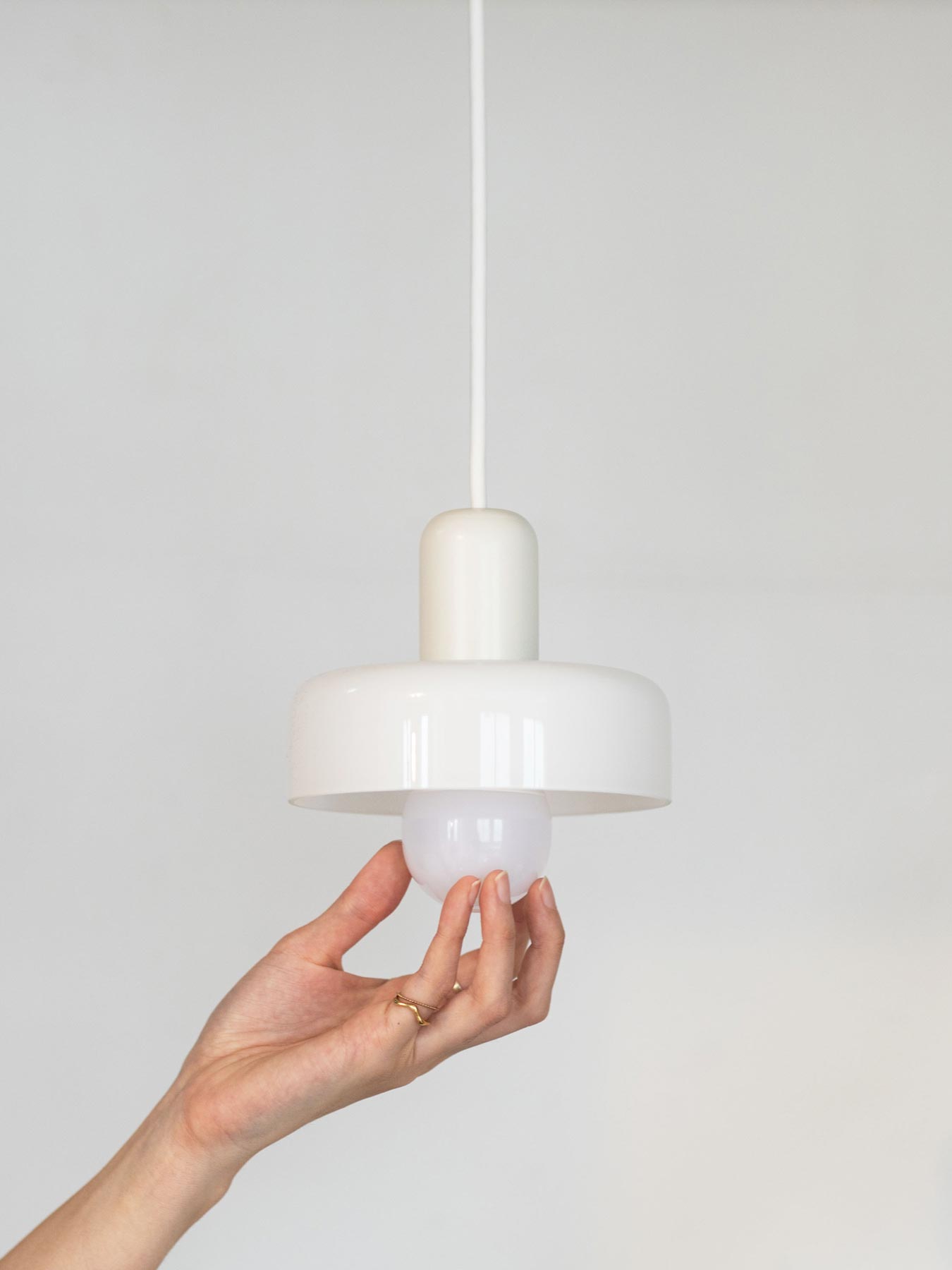 ルンナ ガラスペンダントライト｜ペンダントランプ｜オルネ ド