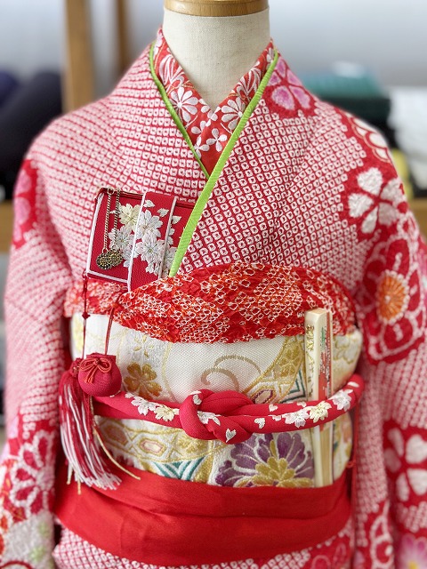 七五三 正絹絞り四つ身着物 絞り 刺繍 長襦袢セット 7歳用 七五三着物