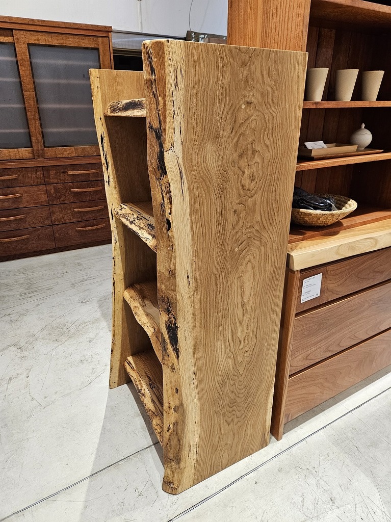 天然木 東京 新宿 東五軒町店展示 欅（けやき・ケヤキ）材 一枚板