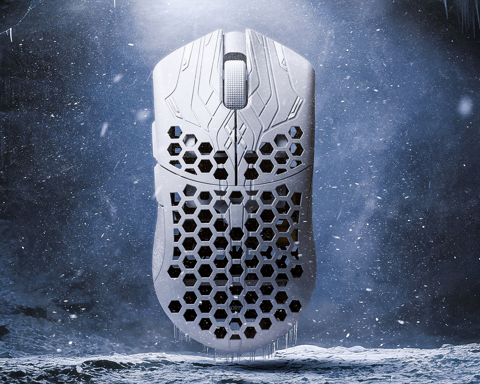 Finalmouse ULX Frostlord - Medium - MaxGaming.com