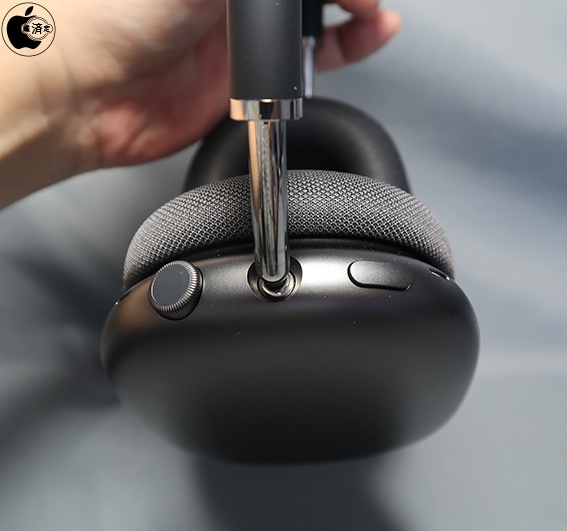 Appleのオーバーイヤーヘッドフォン「AirPods Max」を試す