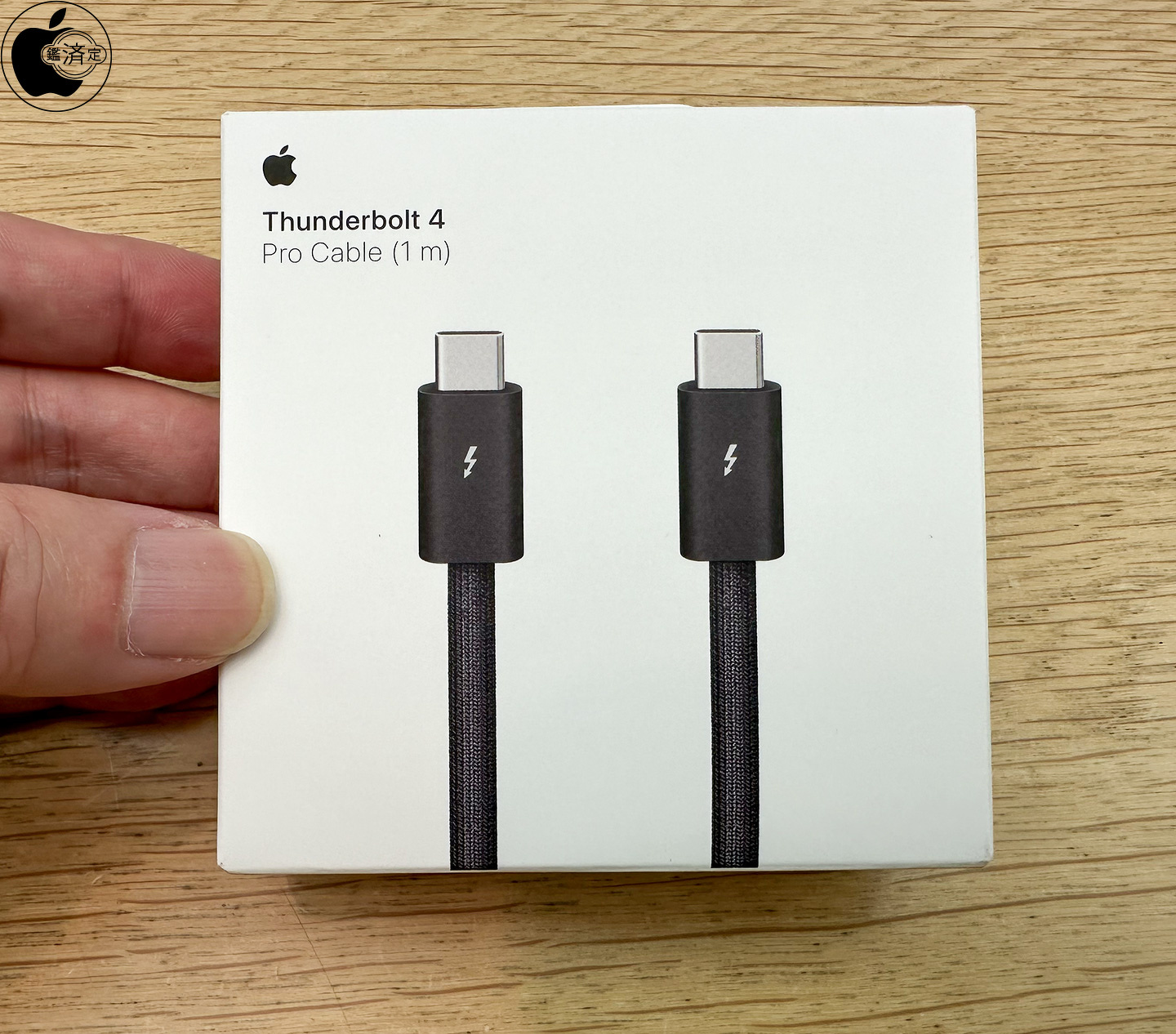 Apple、Thunderbolt 4ケーブルの1メートルモデル「Apple Thunderbolt 4