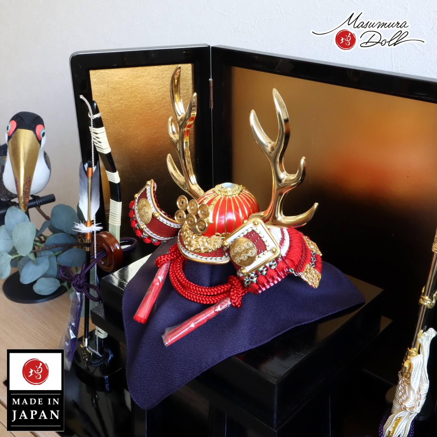 五月人形 真田幸村 六文銭 赤糸 兜 黒枠箔押屏風 越前塗 黒木目櫃 本