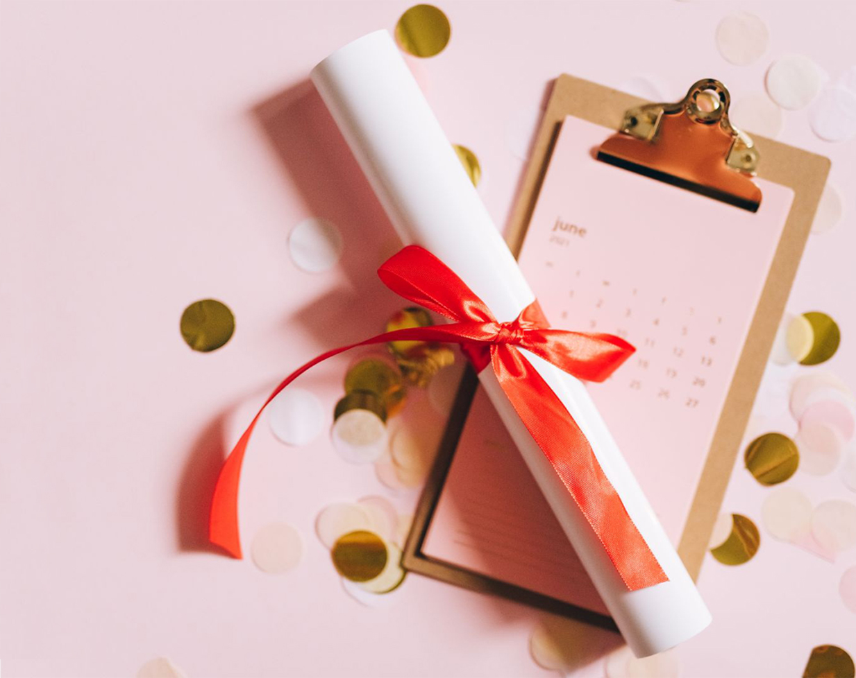 曲が選べる】卒業・卒園祝いのプレゼント用オルゴール