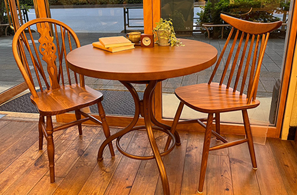 アンティーク調のウィンザーチェア | NOCEノーチェ 家具・インテリア通販