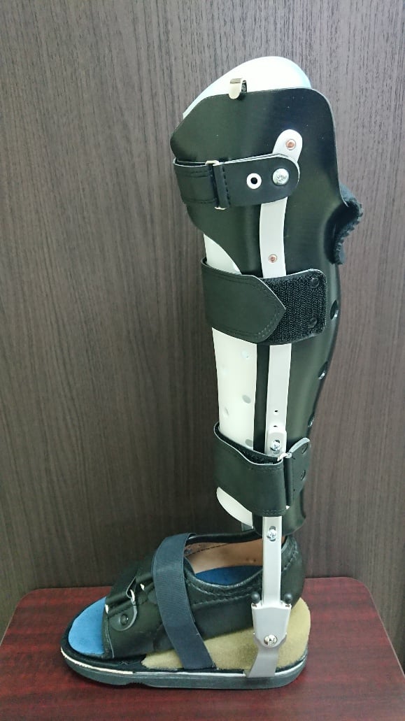 PTB装具Wクレンザックタイプ