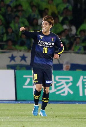 柏FW江坂が初決勝弾「イメージつかめた」4人連動 - J1 : 日刊スポーツ