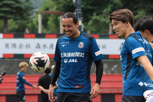 札幌】元神戸DF大崎玲央獲得発表 練習参加で契約「このタイミングで