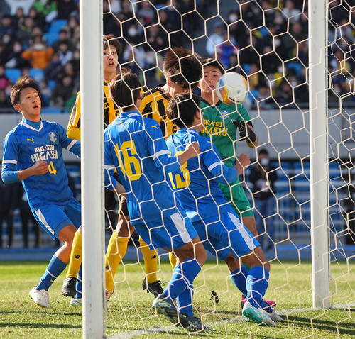 高校サッカー】“豪腕”佐藤碧の決勝点で東海大相模が初勝利 野球部助言