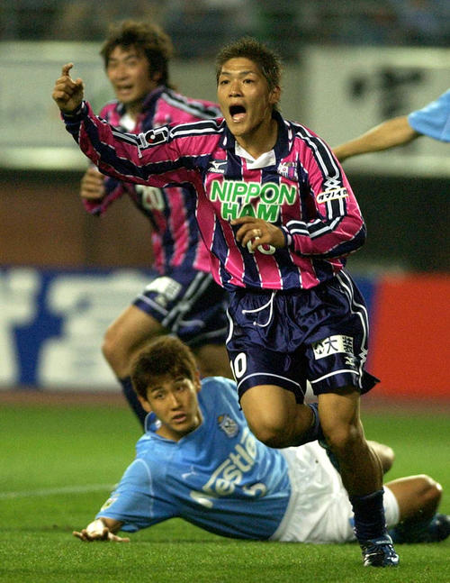 8クラブ渡り歩いた大久保嘉人、3年連続得点王、高校3冠／写真特集