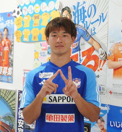 新潟】新加入FW長倉幹樹がチーム練習合流「日本代表を目標にできるよう