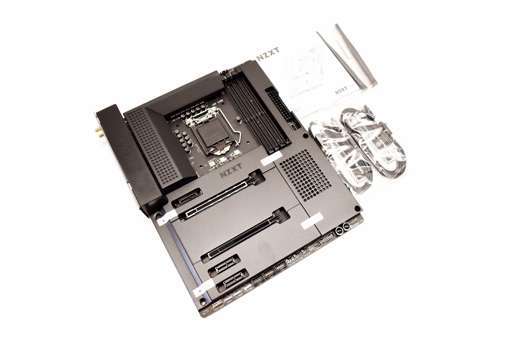 NZXT N7 Z590 Motherboard Review