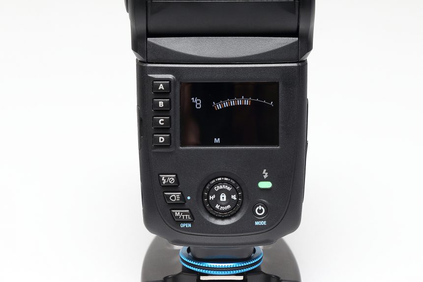 待望のクリップオン型マシンガンストロボ「MG80 Pro」のご紹介