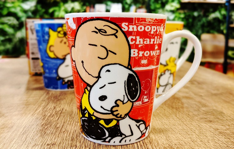 新品KFCスヌーピー マグカップ レア ネイビー 新品KFCスヌーピー