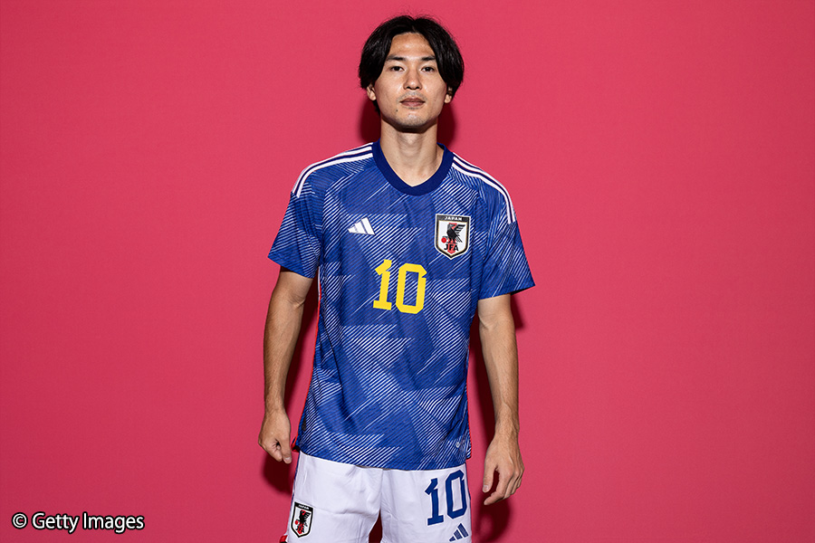 南野拓実が“フォア・ザ・チーム”の姿勢を強調「日本が勝ち進むことが一