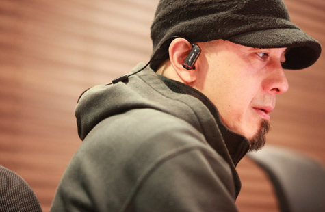 伊東篤宏×XBA-BT75 体験者の声 | ヘッドホン | ソニー