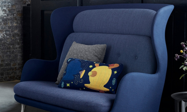 AJクッション 60×40cm / ヴェルティゴ ライトグレーFRITZ HANSEN