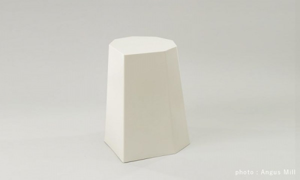 アーノルドサーカス スツール / ホワイトアイボリーMartino Gamper