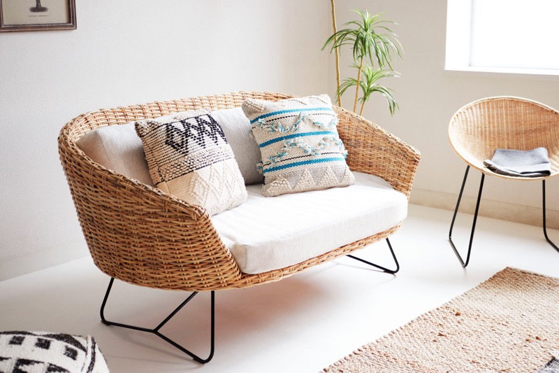 柔らかなシルエットが可愛らしいラタンソファ(並び順：発売日＋商品名)
