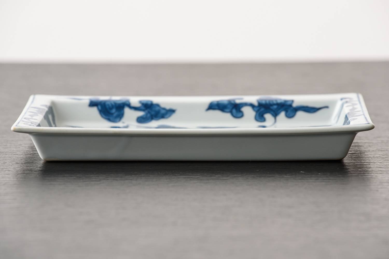 サラツギ｜【現在購入不可】有田掛ノ谷窯 染め角皿4枚セット